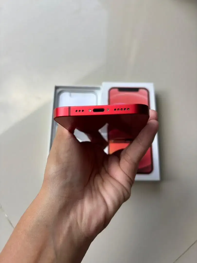 iPhone 12 Red 128GB inter - Image 6 of 8