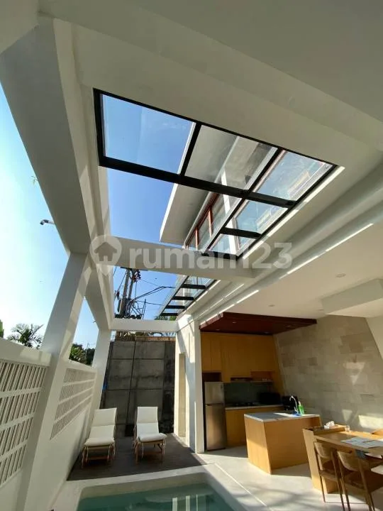 Villa 2 Bedrooms Seminyak Pantai Batu Belig Bali SHM - Image 4 of 4