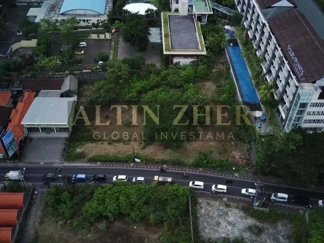Lahan kosong di jalan utama Uluwatu nempel di sebelah hotel fourpoint sangat cocok untuk bisnis apapun. - Image 3 of 10