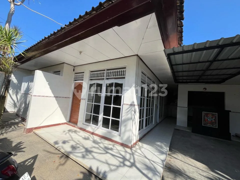 Turun Harga Rumah 5 Kamar Glogor Carik Denpasar Selatan - LT 225 MÂ², Jalan Lebar, Dekat Sunset Road - Image 4 of 4