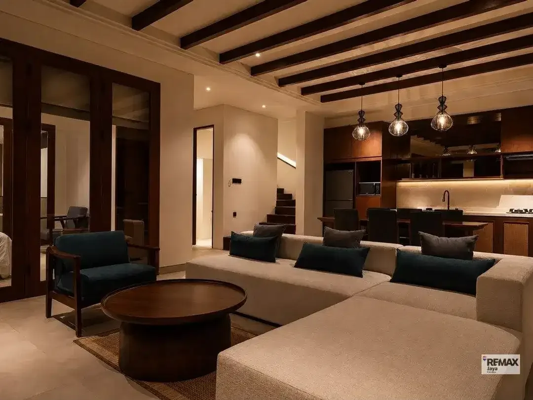 Luxury 3-Bedroom Villa For Sale With 27-Year Leasehold - Seseh, Bali - Image 9 of 10