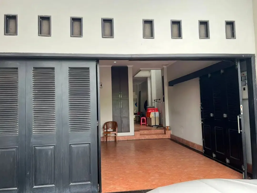 Di Jual Rumah Daerah Renon - Image 2 of 10