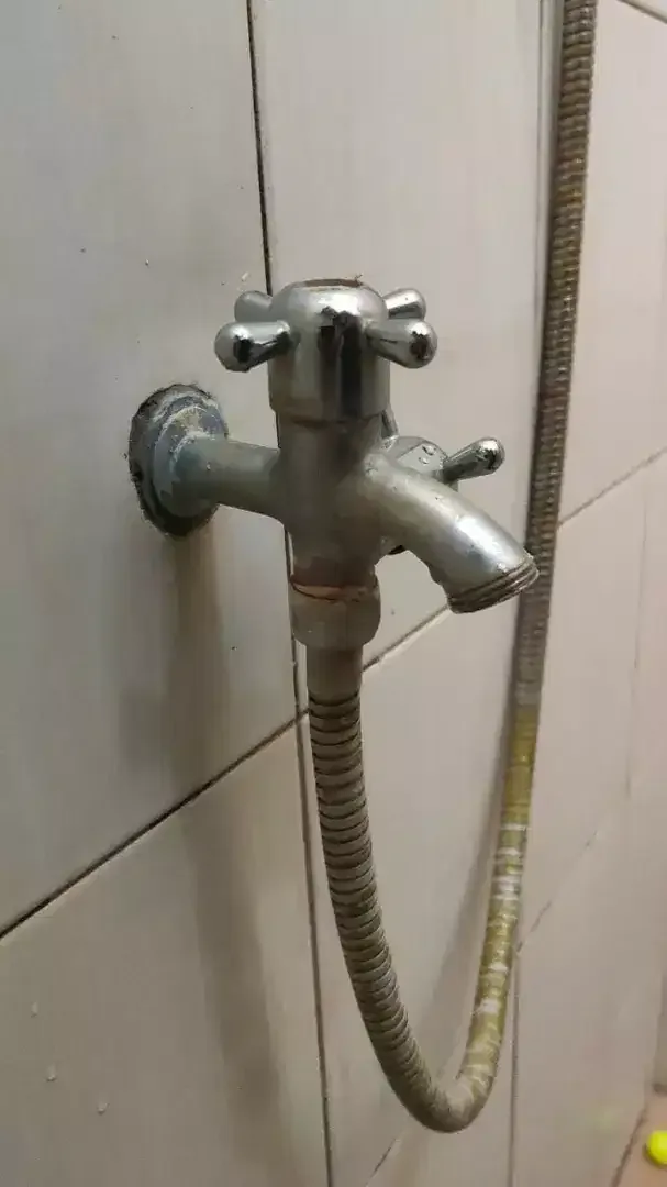 Tukang servis pompa air,kuras tandon,water heater,radar,kloset duduk - Image 5 of 7