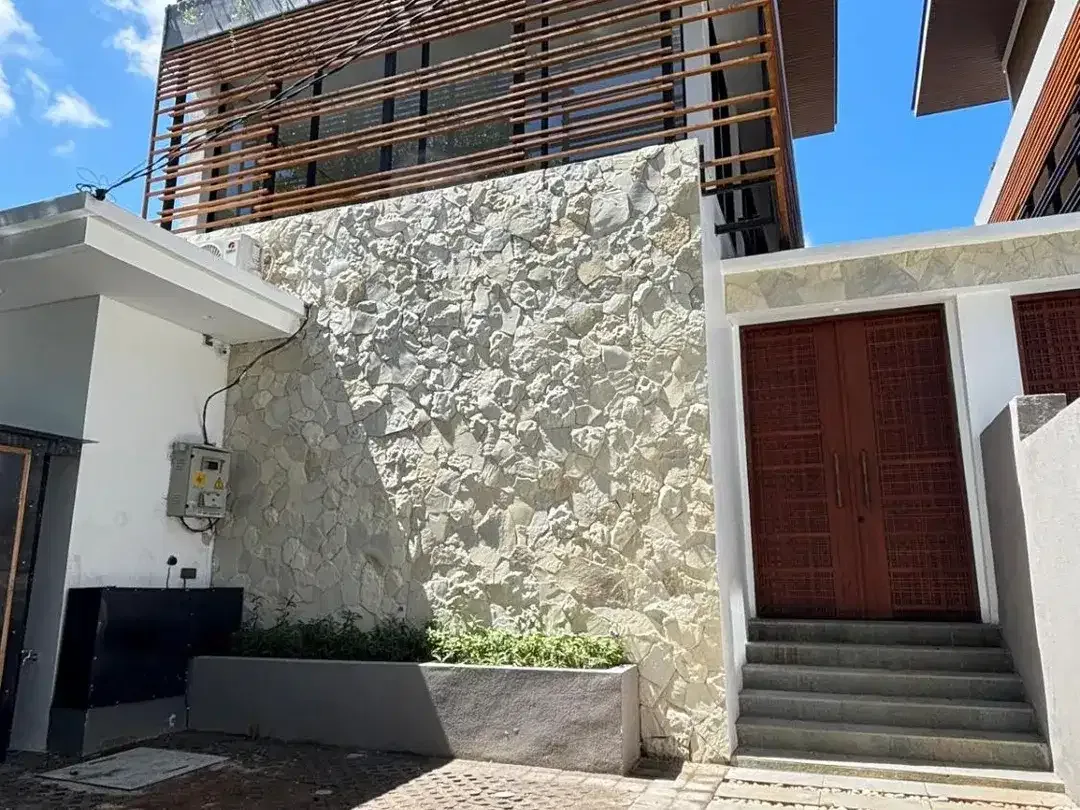 MODERN LUXURY VILLA IN PRIME PECATU ULUWATU - Image 4 of 10