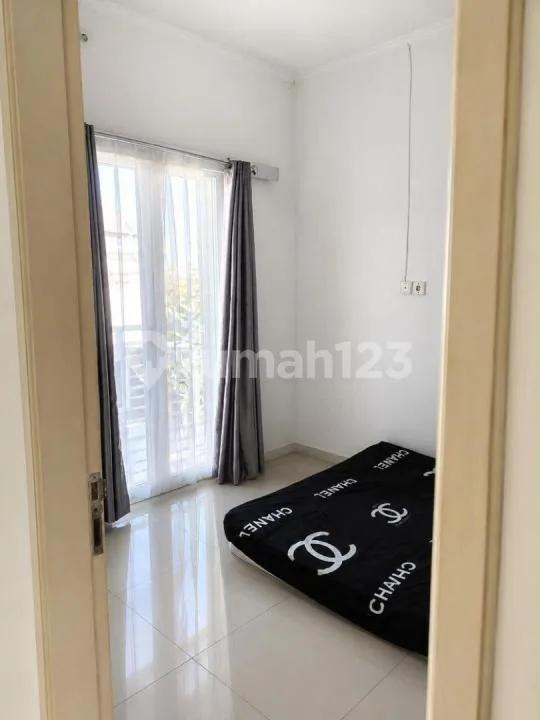 Rumah Daerah Premium Strategis Bebas Banjir SHM IMB Lengkap - Image 3 of 4