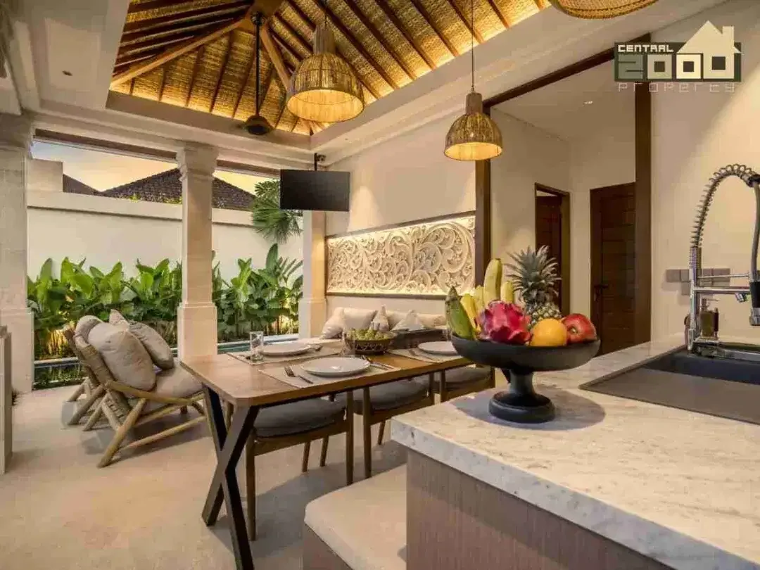 Tropical Modern Villa For Sale In Kerobokan Bali - Image 7 of 10