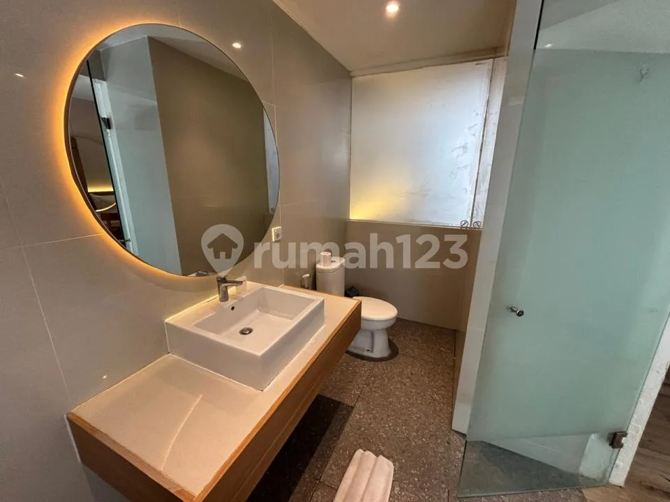 Leasehold 15 Thn Apartment 24 BR Furnished, Lokasi di Seminyak - Image 3 of 4