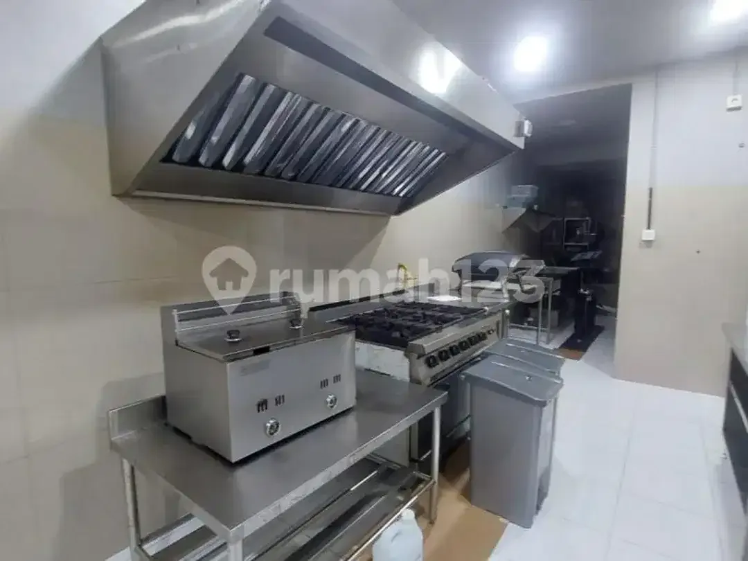 Disewakan Ruang Usaha Ex Resto Strategis di Canggu - Image 4 of 5
