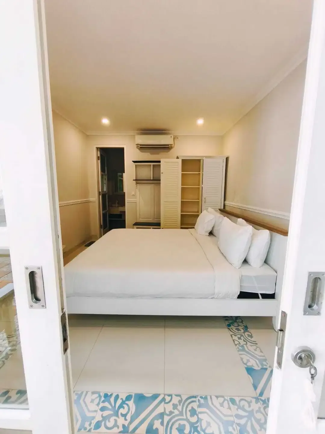 FOR RENT VILLA 3 BR PRIVAT POOL PRIME LOCATION CANGGU - Image 10 of 10
