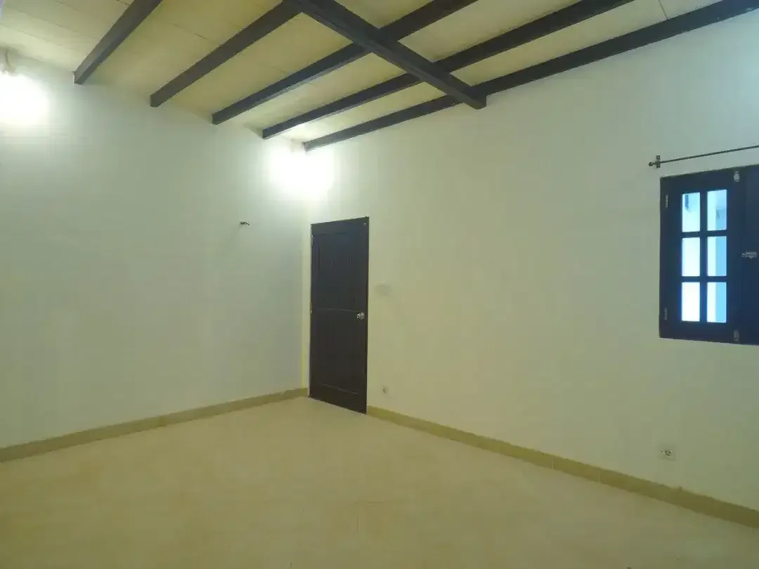 Leasehold - Available Villa for Lease Located In Complex of Kerobokan - Image 9 of 10