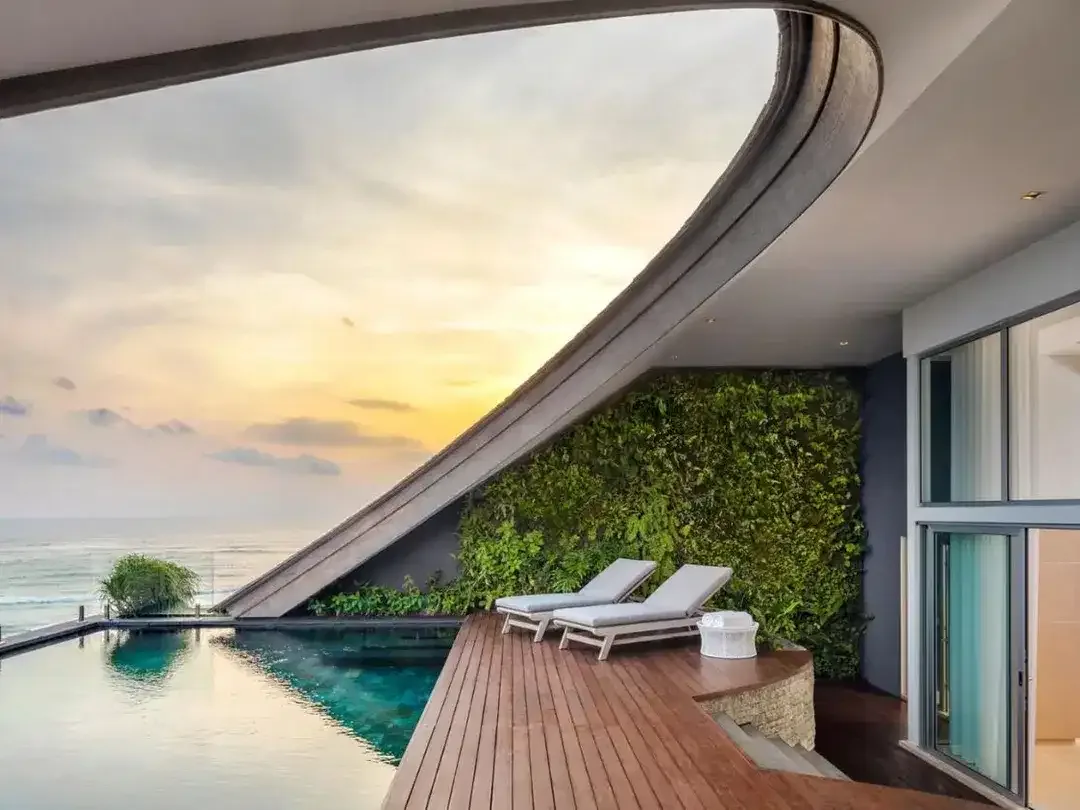 Leasehold - Luxurious Oceanfront Penthouse in Canggu with Private Rooftop Pool - Image 1 of 8