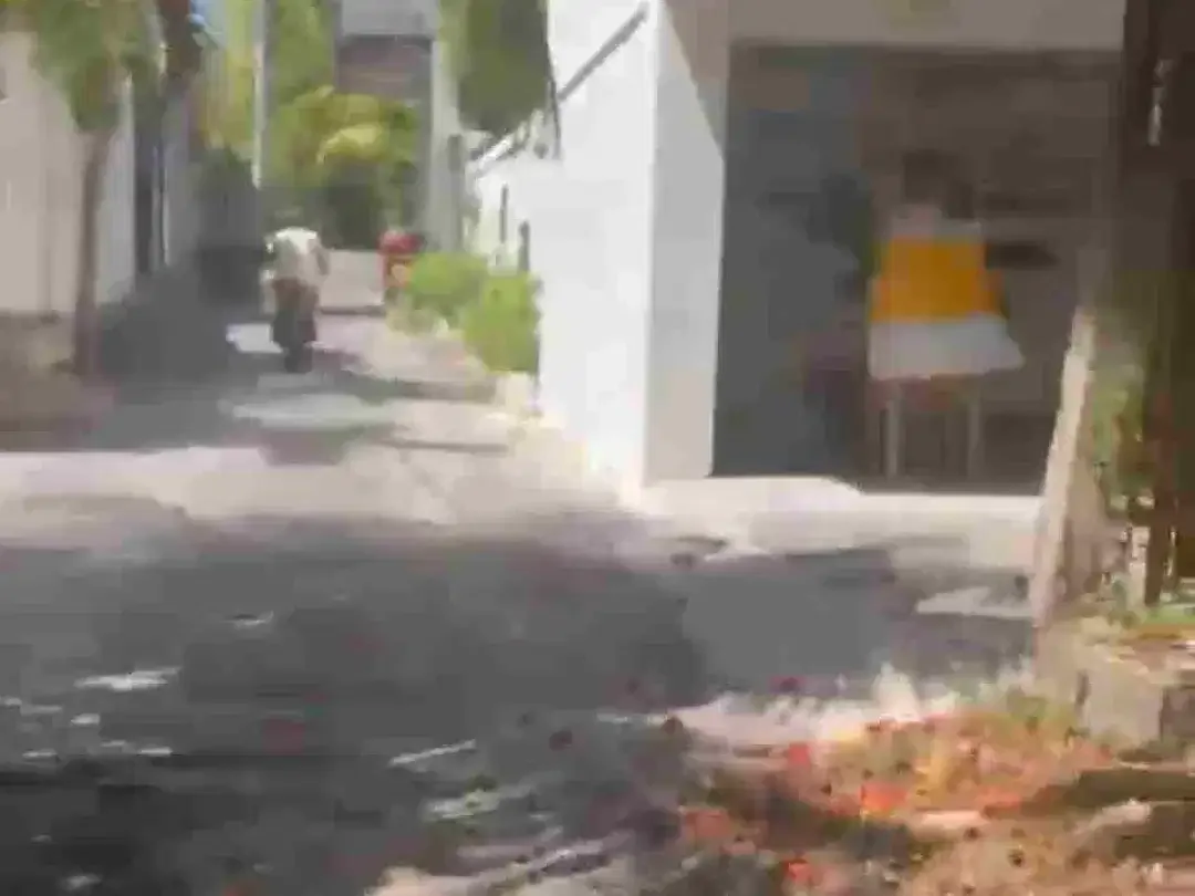 dijual tanah 6,62 are IDR 1,5 milyar per are dipantai suluban Pecatu Badung Bali - Image 6 of 9