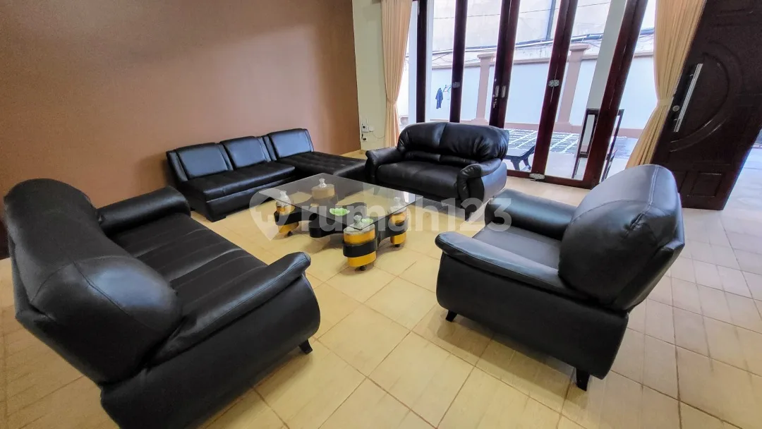 Fully furnished one-story residence for lease in Bali. - Image 2 of 4
