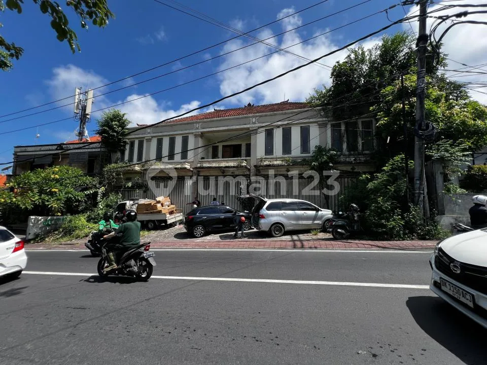 Ruko 2 Lantai Lokasi Ramai Dekat Clandys di Kuruksetra, Nusa Dua - Image 4 of 4