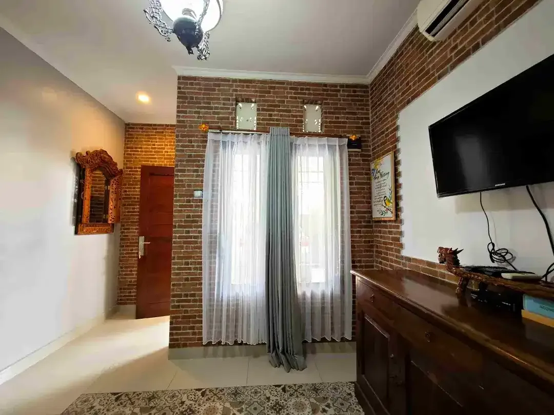 Rumah Cozy Furnish Teras Hijau Ungasan - Image 8 of 10