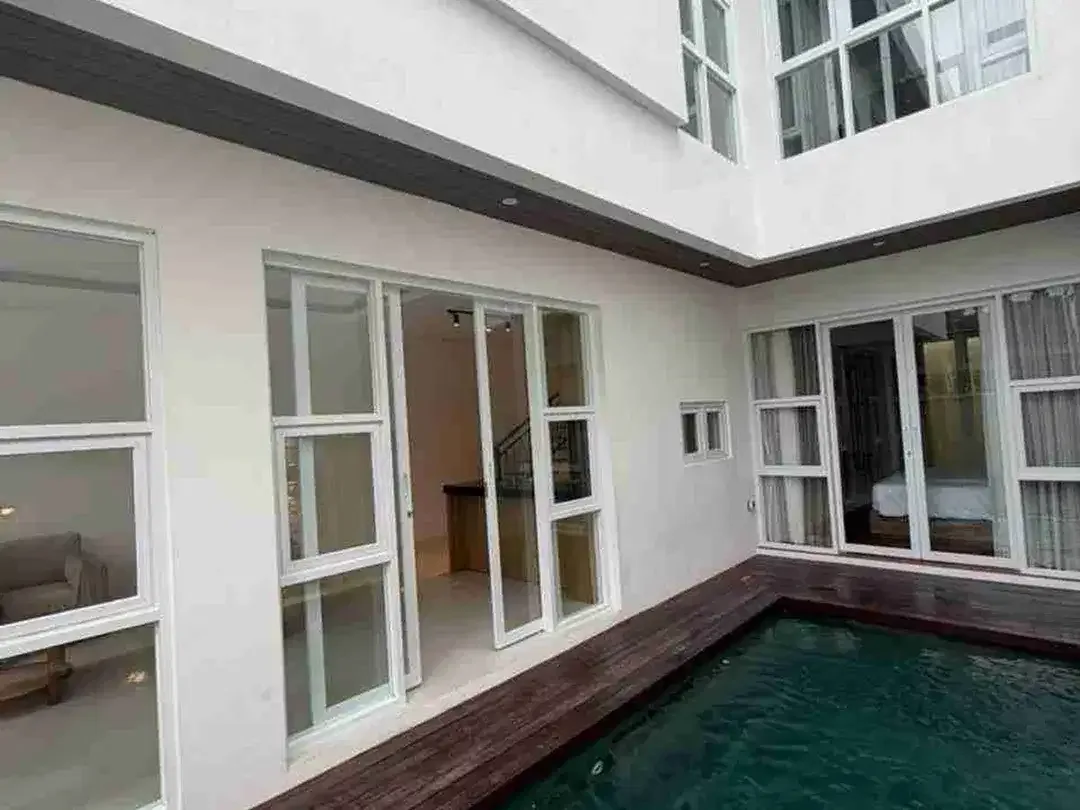 Villa Modern Minimalis Dekat Pantai Berawa - Image 3 of 10