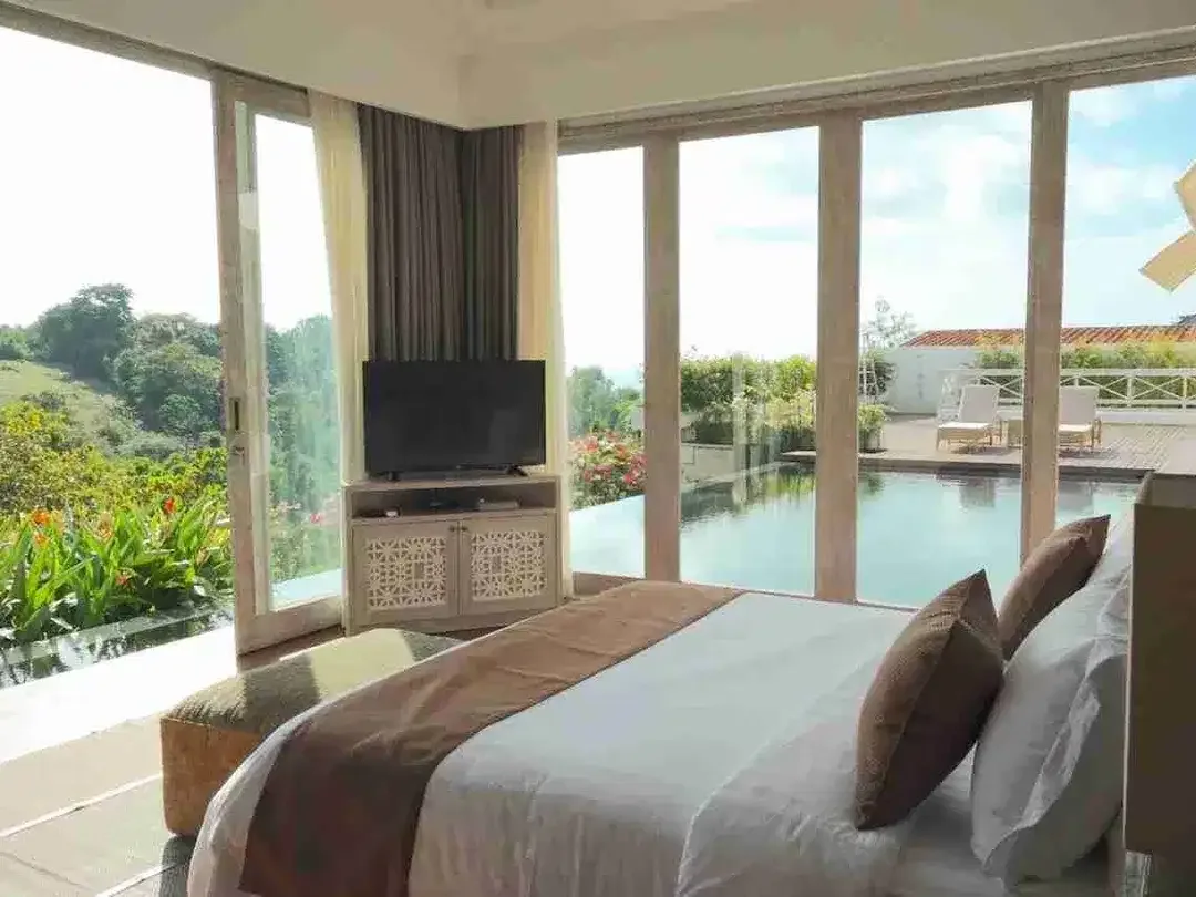 DIJUAL VILLA MEWAH ELEGAN DAN LUAS  DI LOKASI PREMIUM BALANGAN OCEAN VIEW - Image 9 of 10