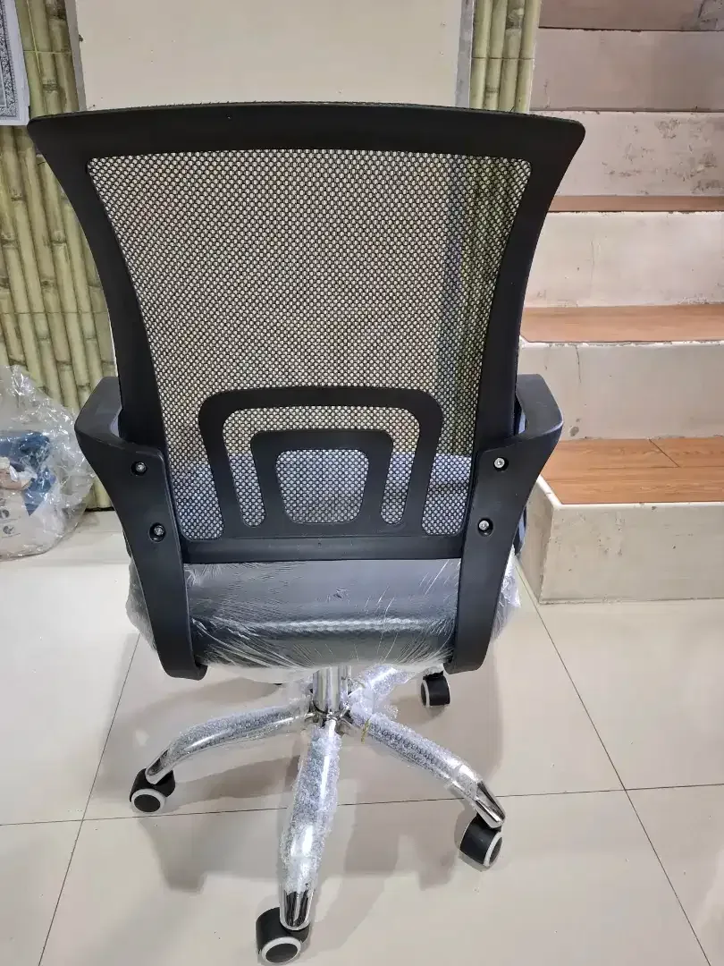Kursi Kantor Baru - Image 2 of 2