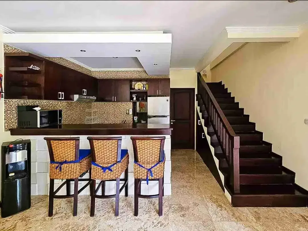 2 Storey VILLA FOR SALE in Uluwatu street, Ungasan Bali near Puri gading - Image 6 of 10