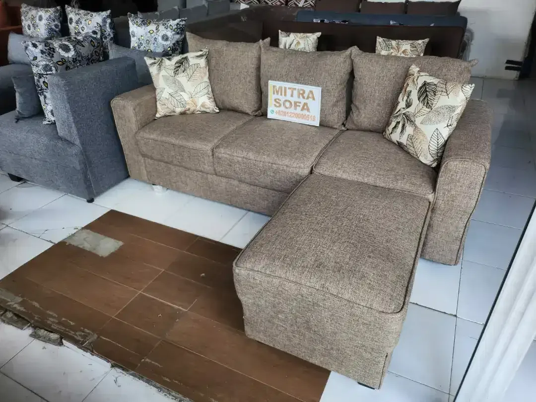 Sofa L Ruang kecil + meja , Bisa Service Sofa ,Perbaikan Kursi Makan - Image 6 of 10