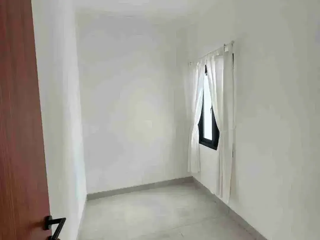 Rumah 2 Lantai Di Jual Fully Furnished Di Denpasar Utara - Image 6 of 10