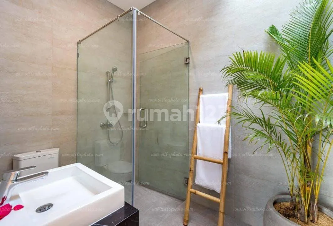 Villa Luxury Ocean View Full Furnished Pool Strategis di Ungasan - Image 1 of 4