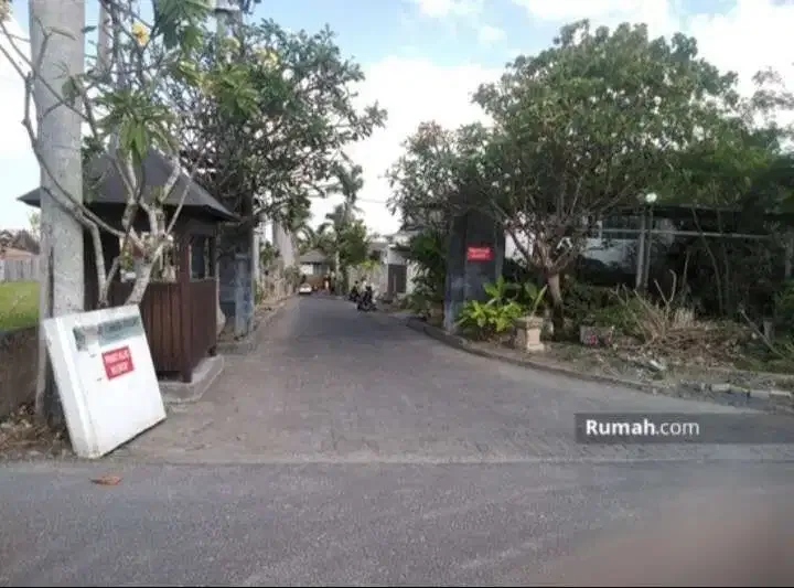 TANAH DEKAT HOTEL LV 8 PANTAI BERAWA CANGGU - Image 2 of 6