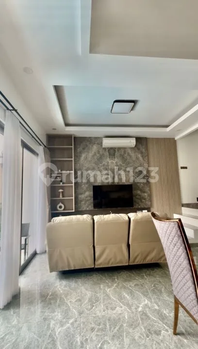 Villa Mewah 3Kt+3Km, Kolam Renang Siap Huni - Image 3 of 4