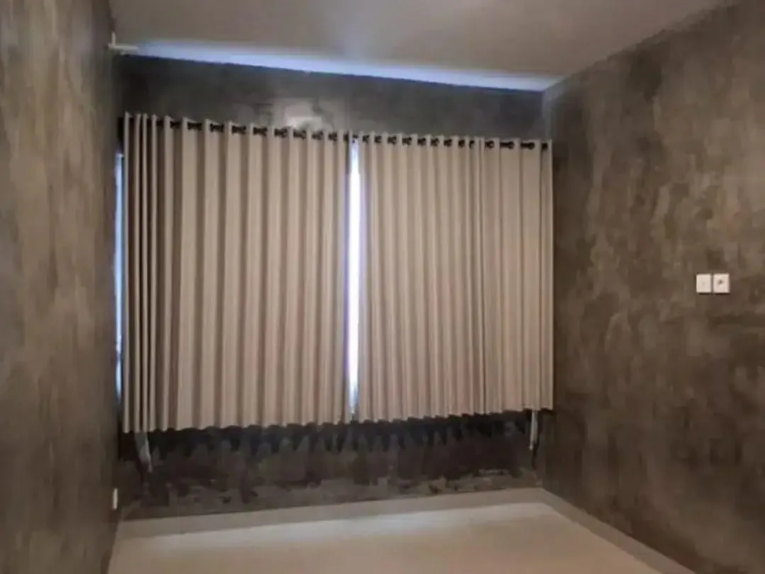 RUMAH BARU SIAP HUNI SEMI FURNISHED DI KEROBOKAN BADUNG - Image 9 of 10