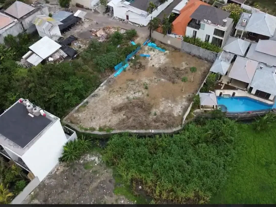 LAND IN PRIME LOCATION BERAWA BEACH CANGGU - Image 1 of 5