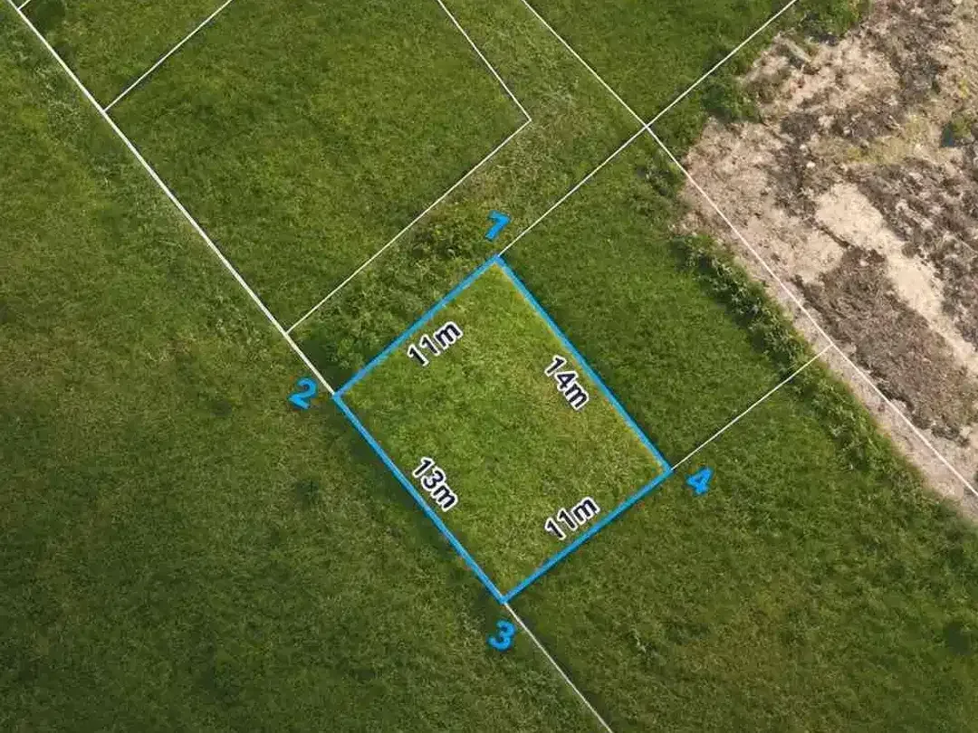 dijual lahan kecil view sawah lokasi Kerobokan kawasan villa - Image 4 of 8