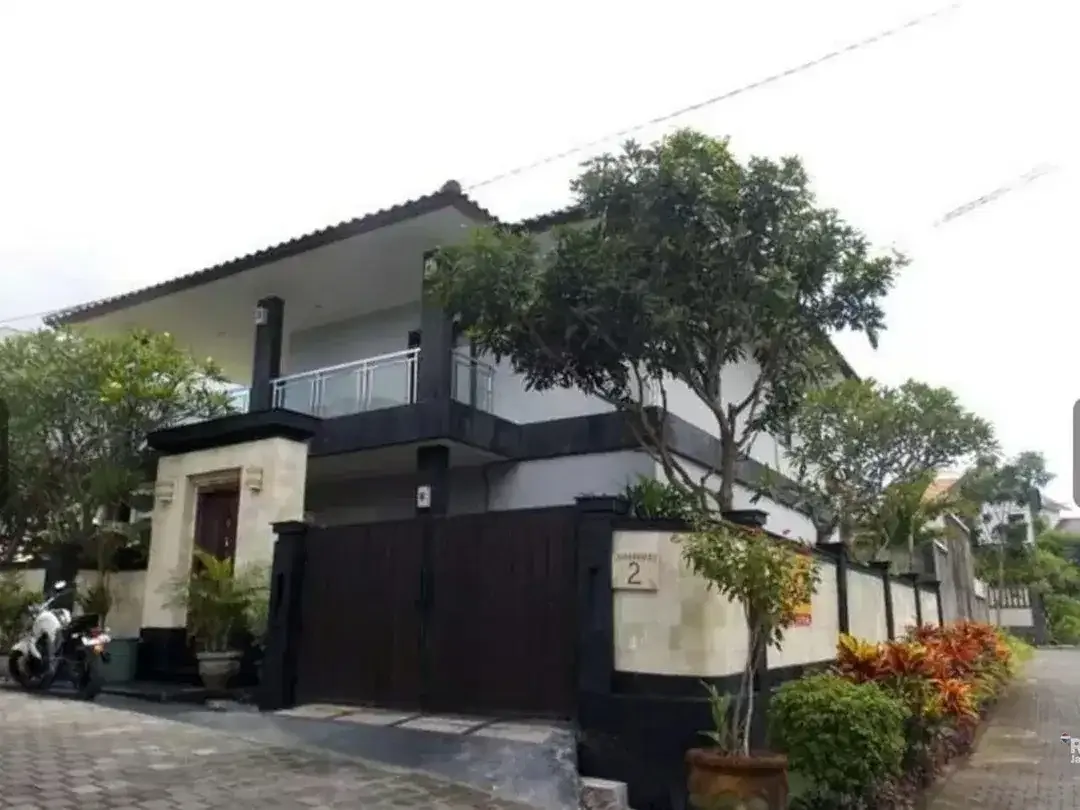 Villa nyaman di area Nusa Dua, dijual. - Image 1 of 10