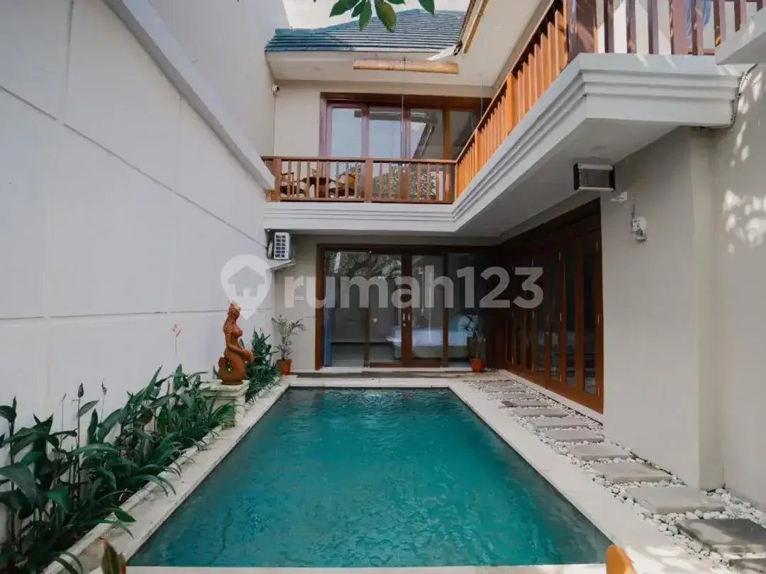 Villa Baru 3 Kamar Tidur - Jimbaran, Puri Gading - Image 1 of 10