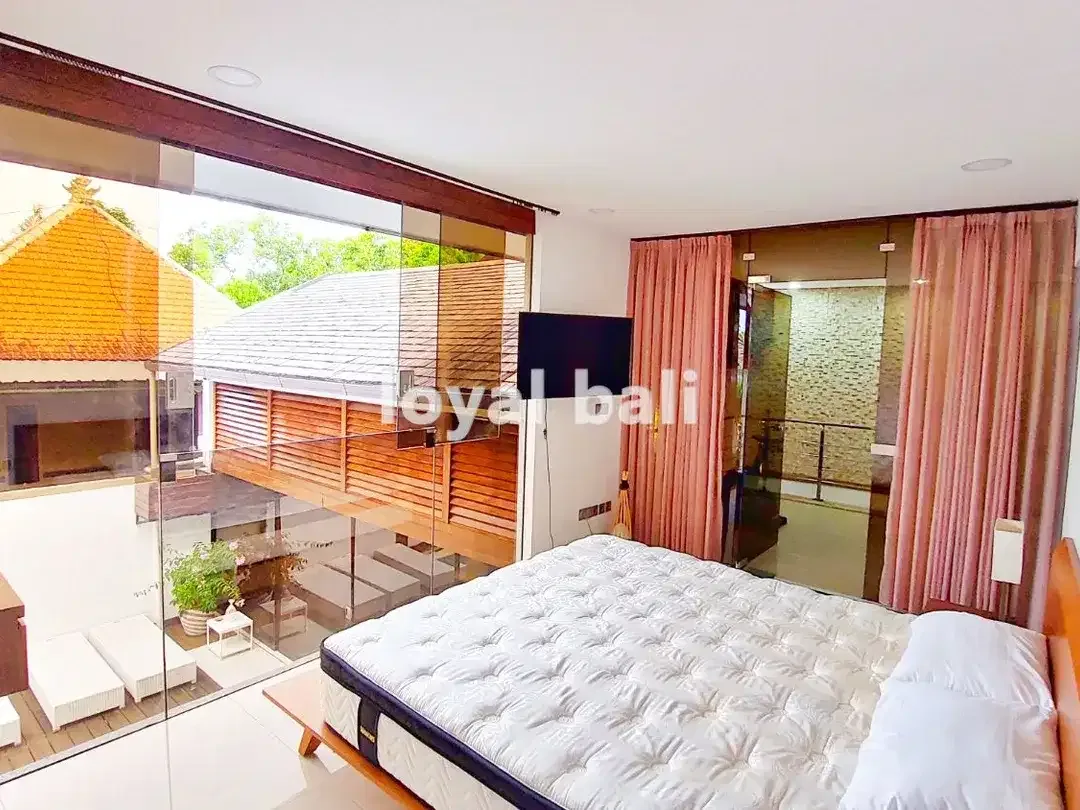 Villa, Stylish and Elegant Villa in Jimbaran, Bali - Image 5 of 10