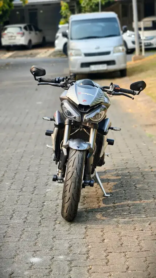 Triumph Street Triple 765RS, Rare item, Like new, No minus - Image 7 of 10