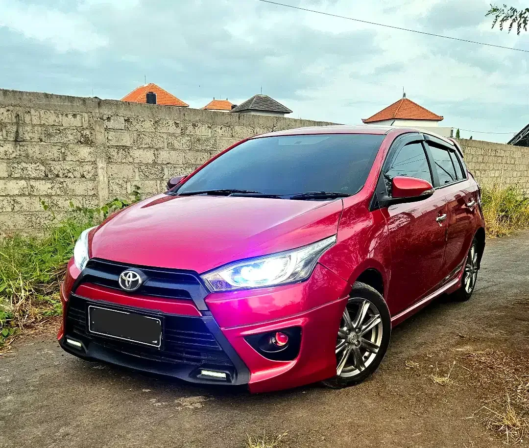 Yaris TRD sportivo merah - Image 2 of 10