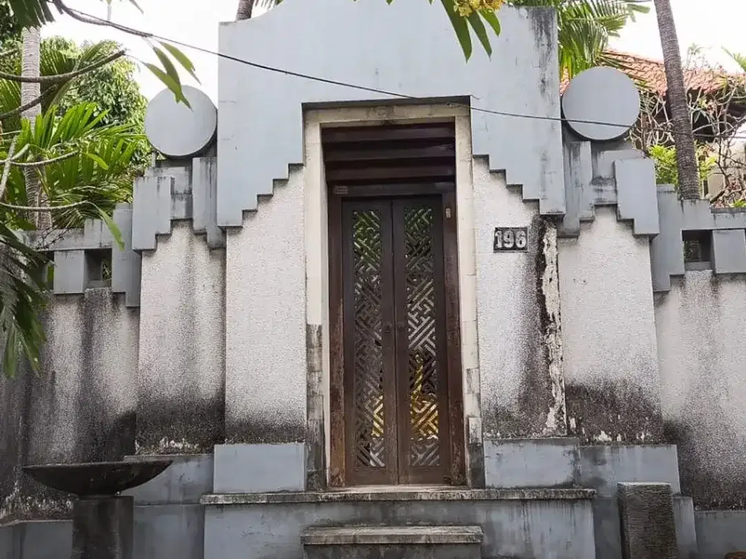 OLD MONEY LUXURY HOUSE IN PUPUTAN RENON - Image 8 of 8