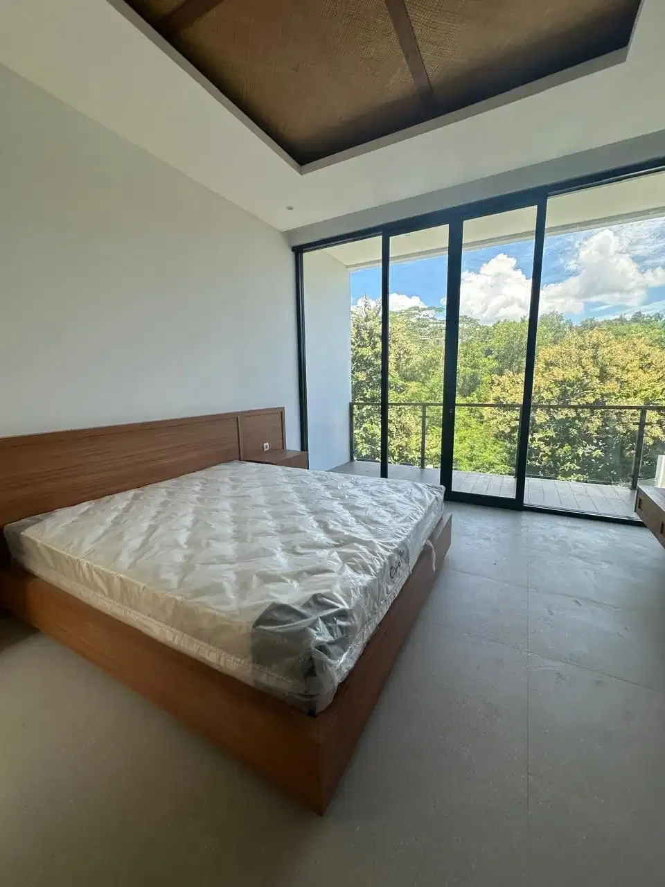 READY VILLA BARU SIAP HUNI 3BR PRIVAT POOL BIG GARDEN LOKASI NUSA DUA - Image 5 of 10