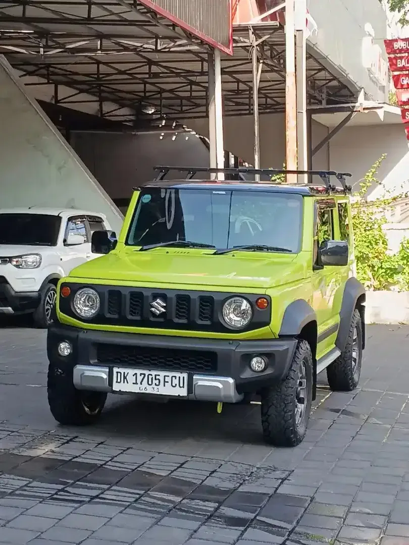 SUZUKI JIMNY 4X4 BENSIN 3 PINTU WARNA MENARIK - Image 2 of 10