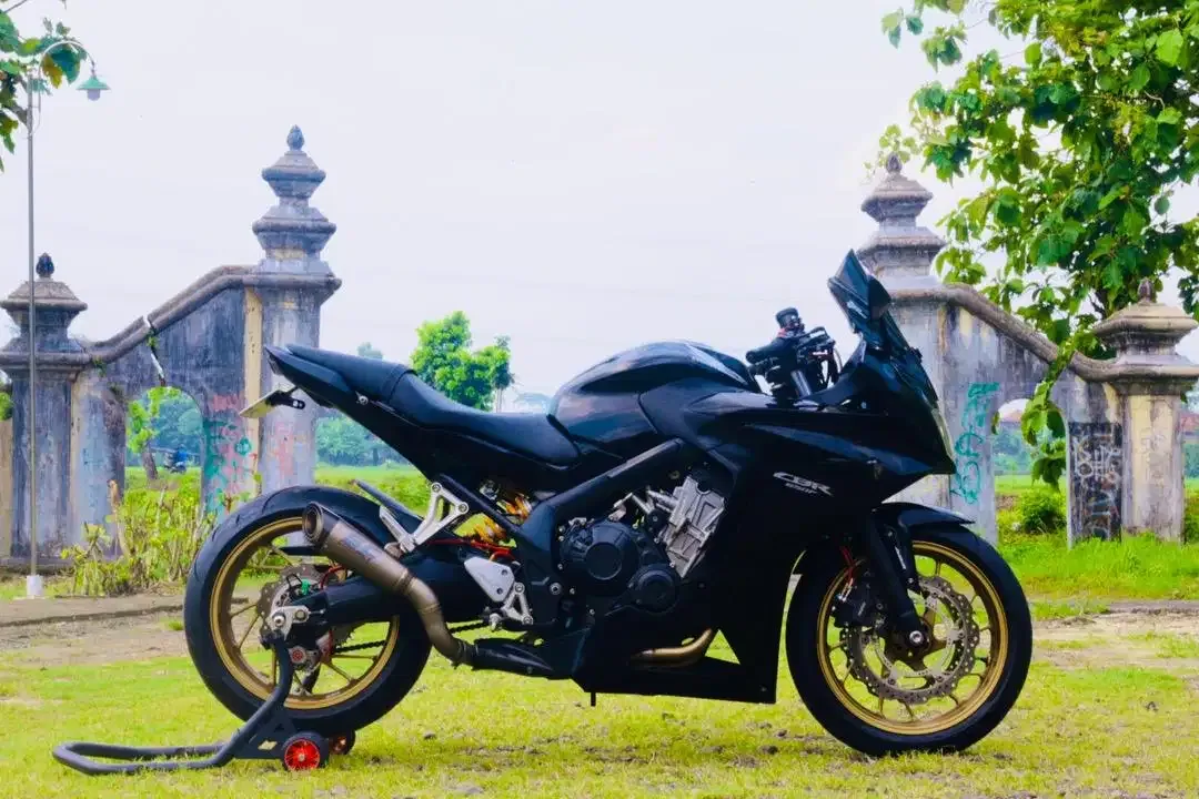 Honda CBR650F Hedon, ZX6R, R6, BN600i, CBR500, ZX25 - Image 2 of 4