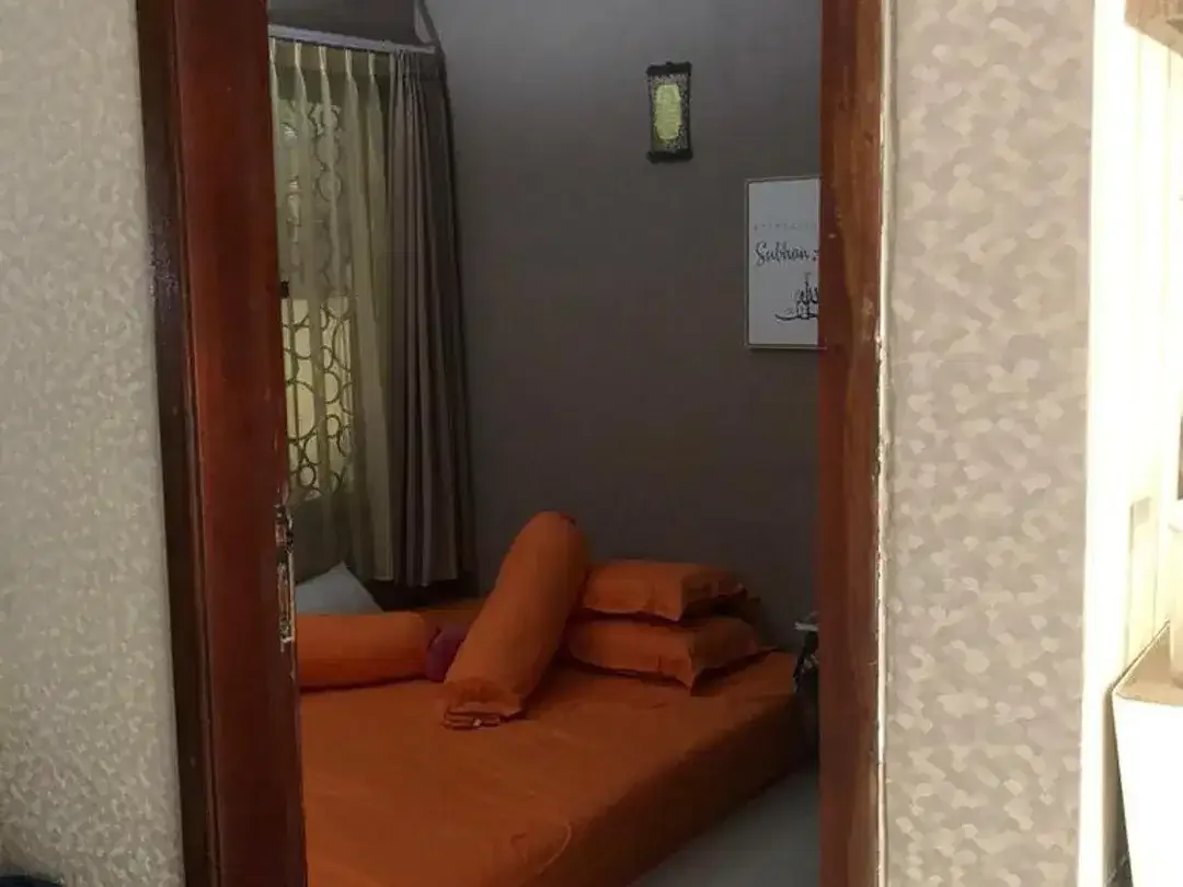 DIJUAL RUMAH 2 LANTAI – JIMBARAN, BALI  Perumahan Taman Giri, Cluster Jimbaran - Image 9 of 10