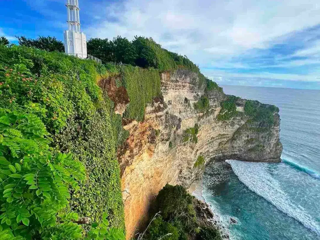 Tanah Tebing Exclusive Uluwatu Bali - Image 4 of 10