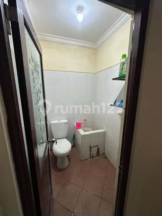 Disewakan Cepat Rumah Super Luas Pinggir Jalan - Image 4 of 4
