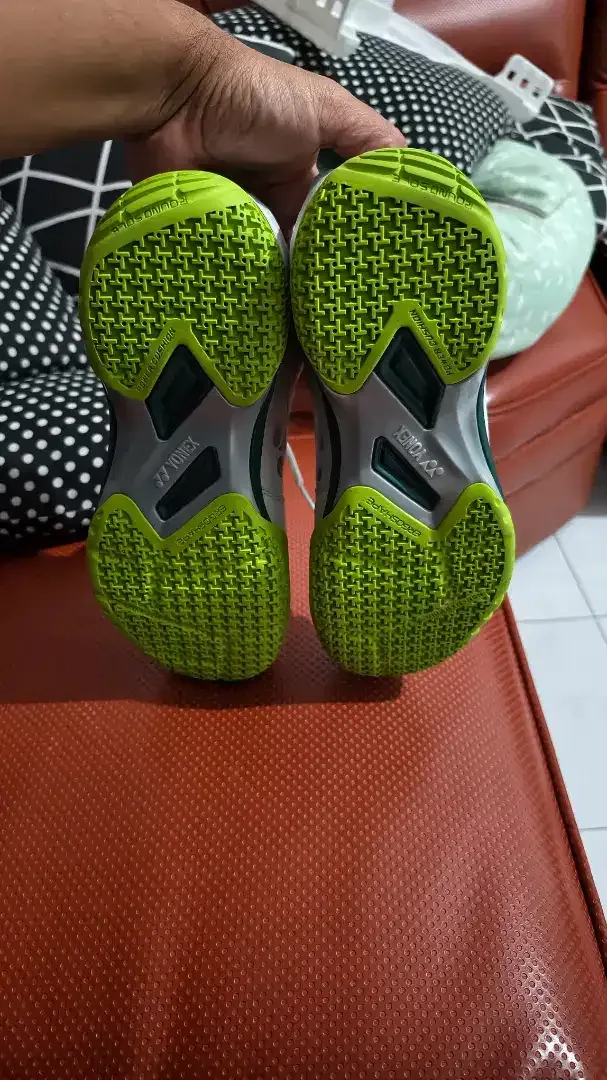 Sepatu Yonex SHB X VA 65 Viktor Axelsen Size 42 - Image 4 of 6