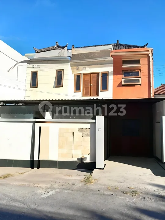 Rumah Minimalis di Tukad Musi Renon Denpasar Bali - Image 1 of 4