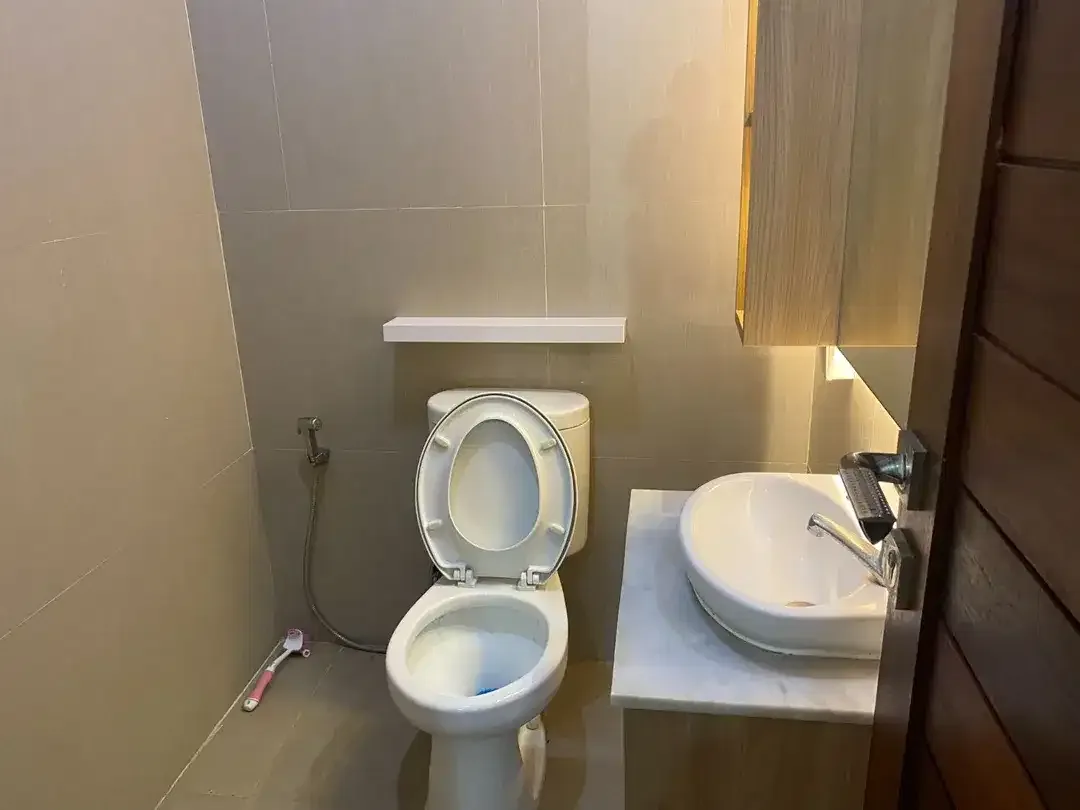 ID:H-132 Disewakan Rumah Renon Denpasar Bali Dekat Panjer Sanur Sesetan Kuta - Image 9 of 10