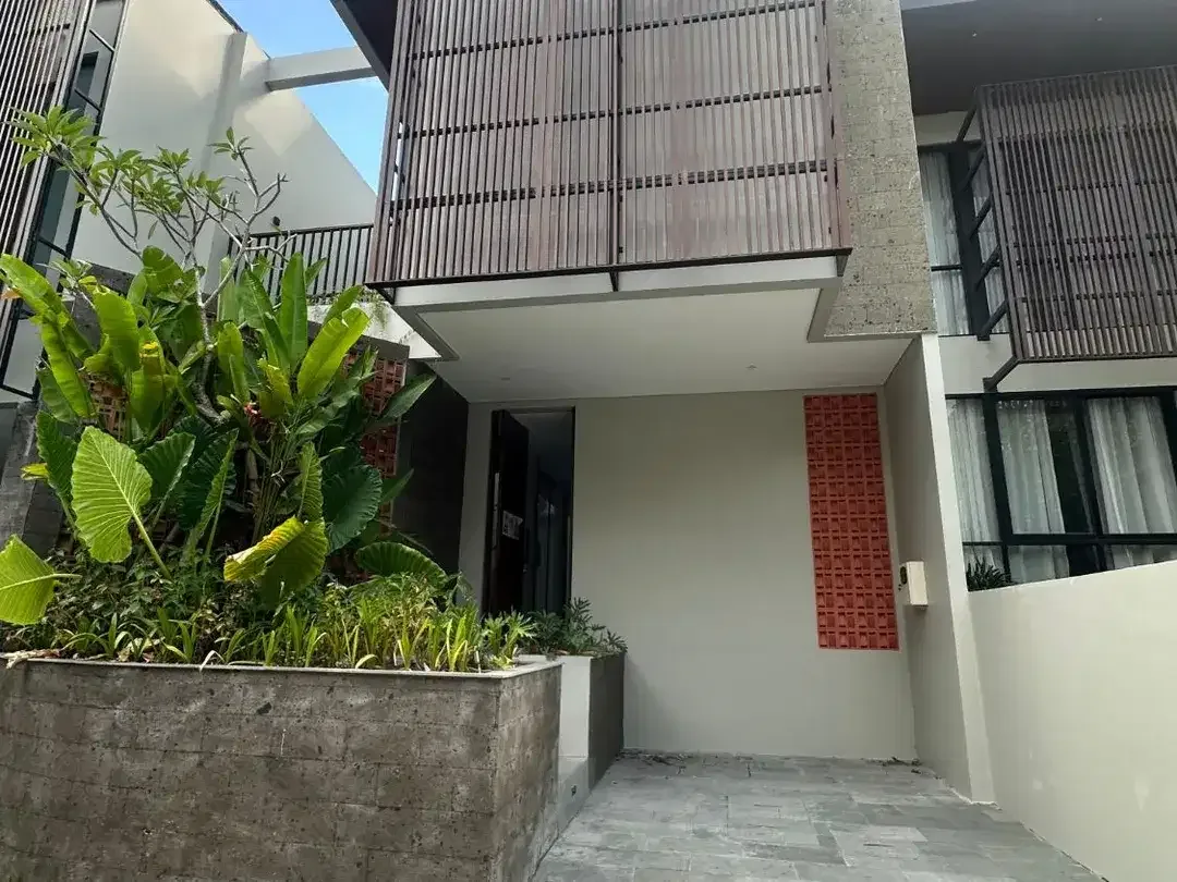 Brand New Villa Modern Tropis 3 Lantai Canggu 5 Menit menuju Pantai Batu Bolong Canggu - Image 10 of 10