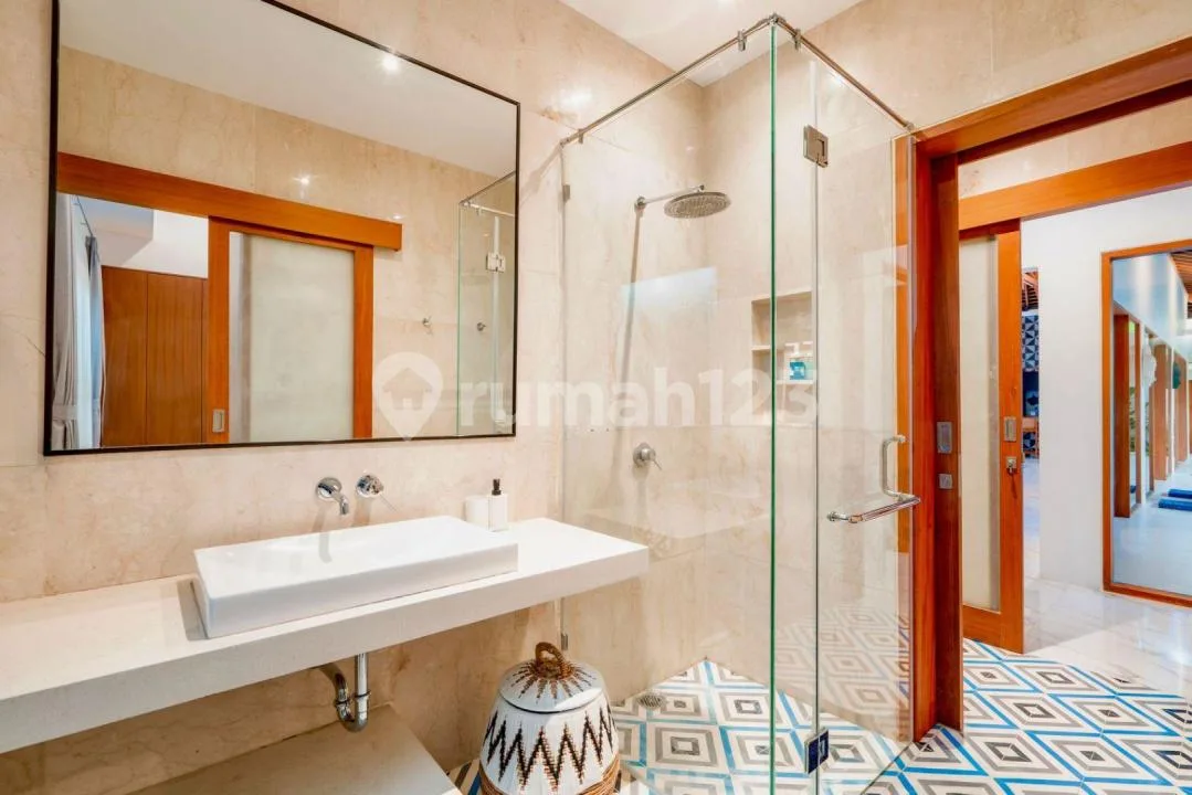 Dijual Villa Batu Bolong - Image 4 of 4