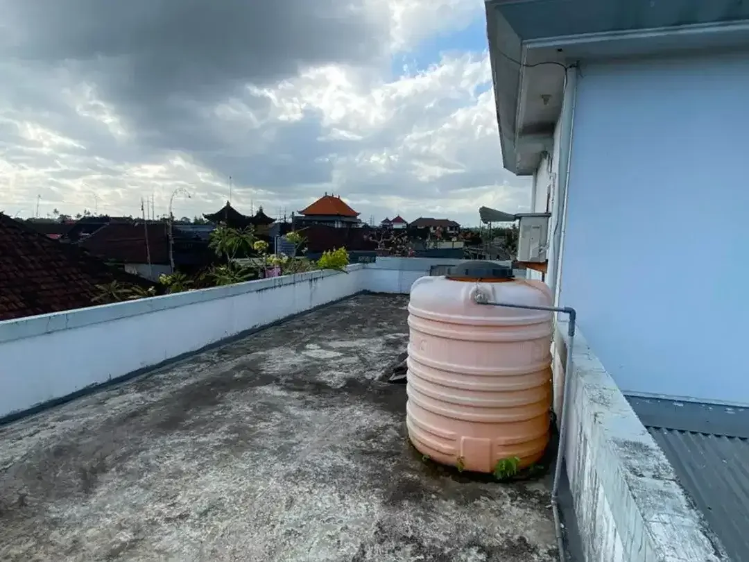 STUNNING 3-STOREY RESIDENCE WITH PANORAMIC OCEAN & RICE FIELD VIEWS - Image 3 of 10