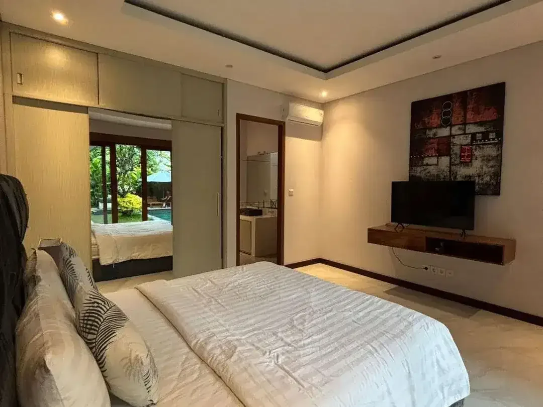 DISEWAKAN VILLA 1 LANTAI DI UMALAS KUTA UTARA DEKAT PANTAI - Image 9 of 10